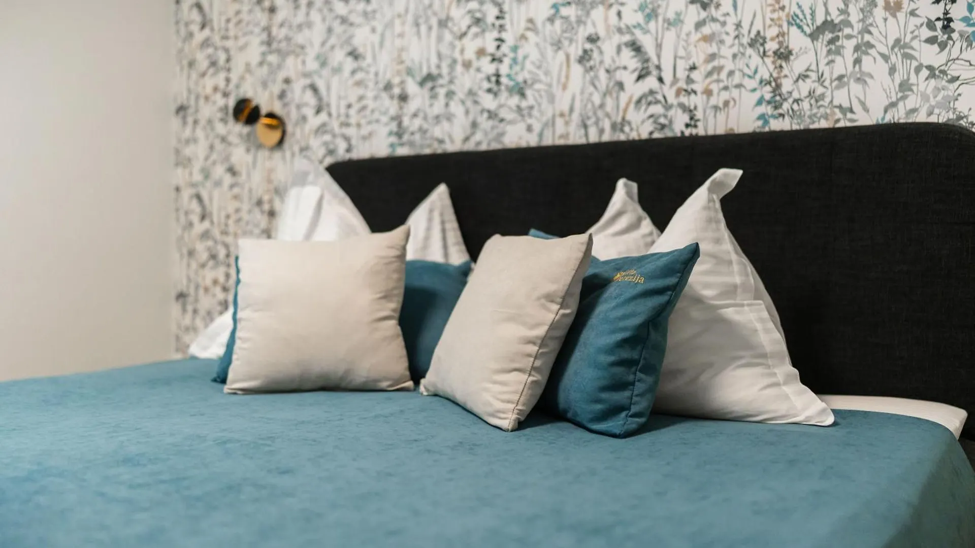 Bed & Breakfast Villa Terezija Baška