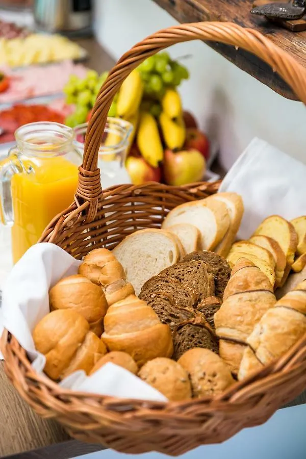 *** Hotel Bed & Breakfast Villa Terezija Baška Croazia