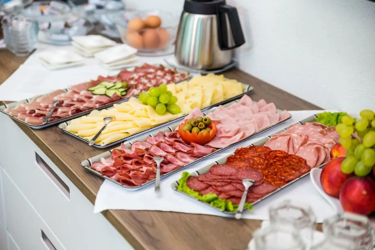 Bed & Breakfast Villa Terezija Baska  3*, Baska (Krk)