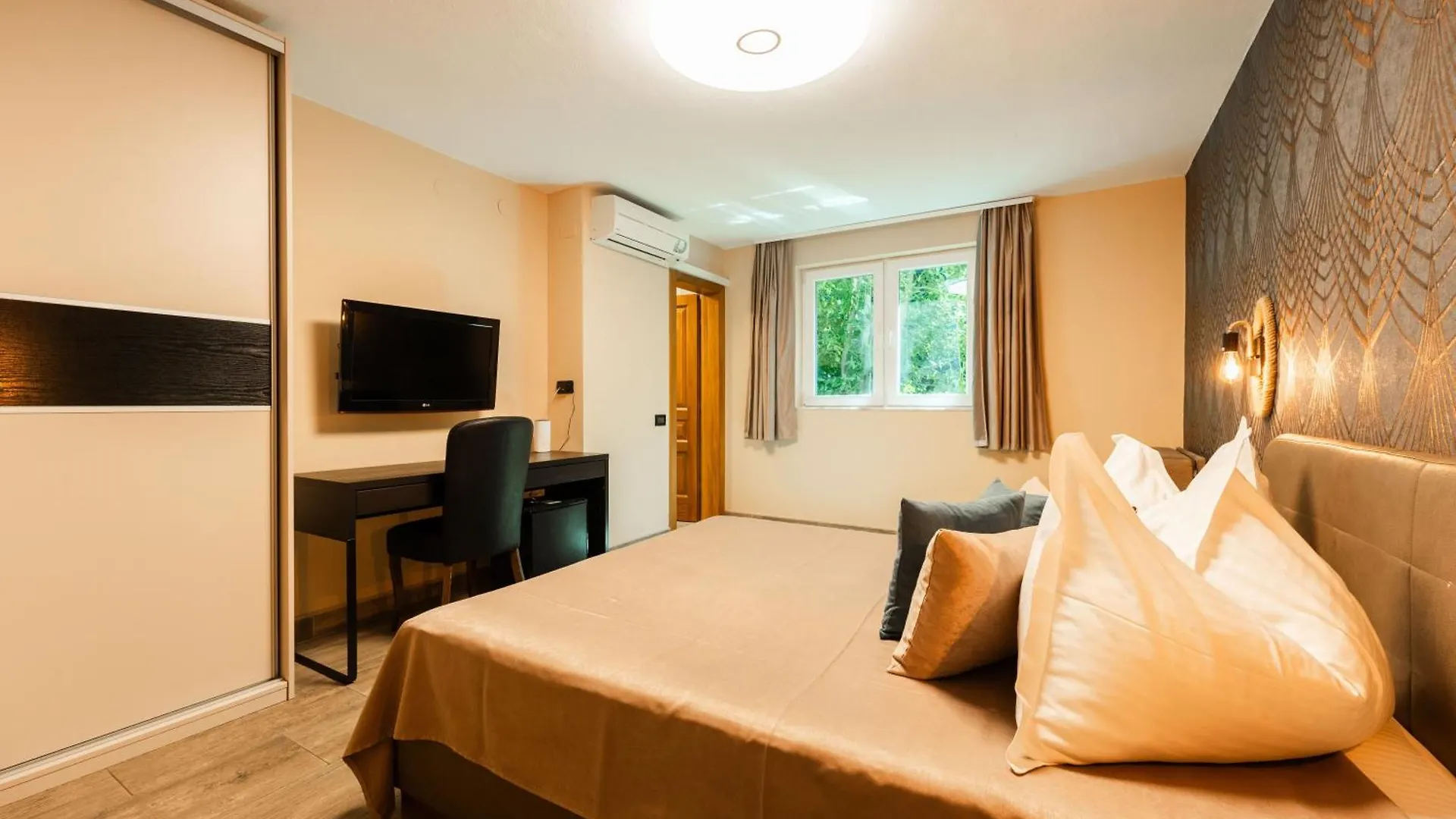 *** Hotel Bed & Breakfast Villa Terezija Baska  Croatia